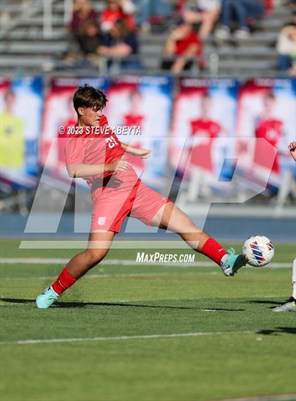 Thumbnail 2 in Regis Jesuit vs. Liberty (CHSAA 5A Quarterfinal) photogallery.