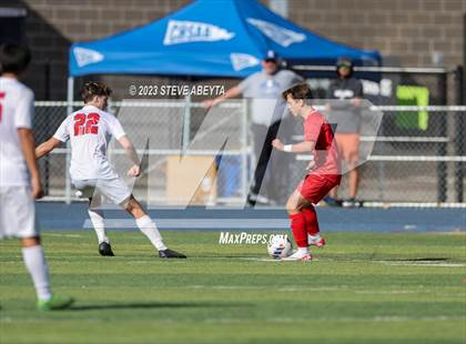 Thumbnail 1 in Regis Jesuit vs. Liberty (CHSAA 5A Quarterfinal) photogallery.