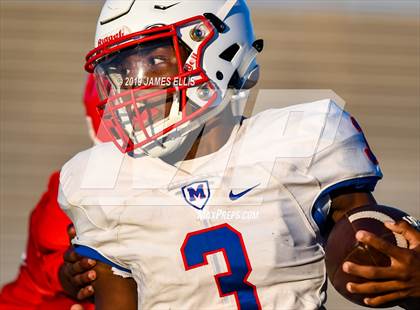 Thumbnail 3 in Waco vs. Midway photogallery.
