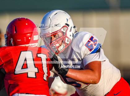 Thumbnail 2 in Waco vs. Midway photogallery.