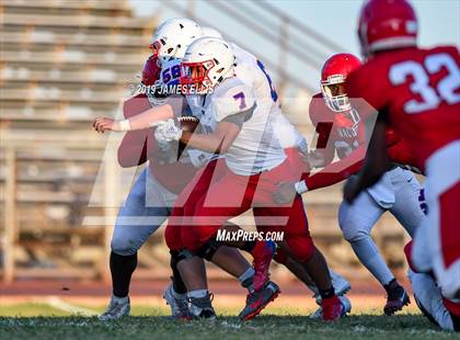 Thumbnail 3 in Waco vs. Midway photogallery.