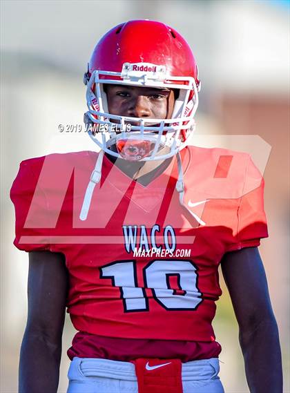 Thumbnail 3 in Waco vs. Midway photogallery.