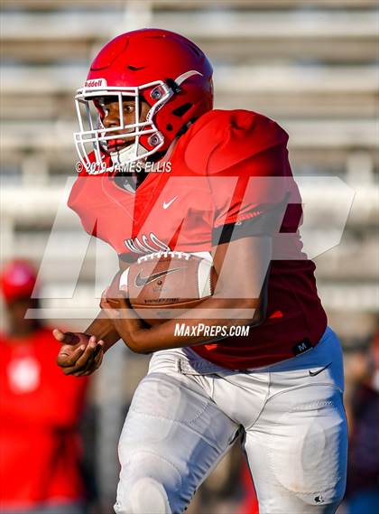 Thumbnail 2 in Waco vs. Midway photogallery.