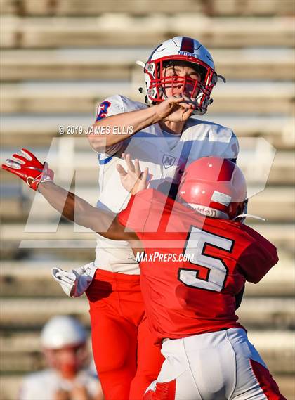 Thumbnail 3 in Waco vs. Midway photogallery.