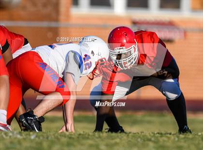 Thumbnail 1 in Waco vs. Midway photogallery.