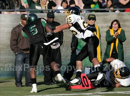 Thumbnail 3 in San Pedro vs. Narbonne (CIF LACS Final) photogallery.
