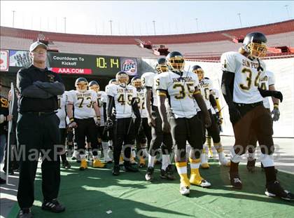 Thumbnail 3 in San Pedro vs. Narbonne (CIF LACS Final) photogallery.