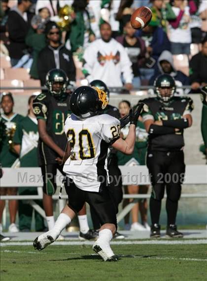Thumbnail 1 in San Pedro vs. Narbonne (CIF LACS Final) photogallery.
