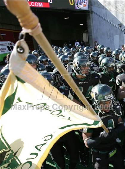 Thumbnail 3 in San Pedro vs. Narbonne (CIF LACS Final) photogallery.