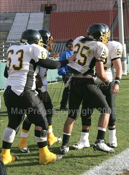 Thumbnail 2 in San Pedro vs. Narbonne (CIF LACS Final) photogallery.