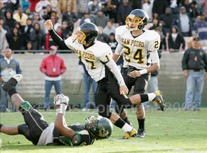 Thumbnail 2 in San Pedro vs. Narbonne (CIF LACS Final) photogallery.