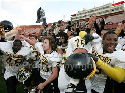 Thumbnail 2 in San Pedro vs. Narbonne (CIF LACS Final) photogallery.