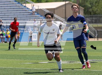 Thumbnail 3 in Liberty Hill vs. Highland Park (UL 5A Soccer Division II Final) photogallery.