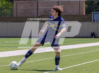 Thumbnail 1 in Liberty Hill vs. Highland Park (UL 5A Soccer Division II Final) photogallery.