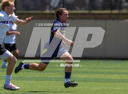 Thumbnail 2 in Liberty Hill vs. Highland Park (UL 5A Soccer Division II Final) photogallery.