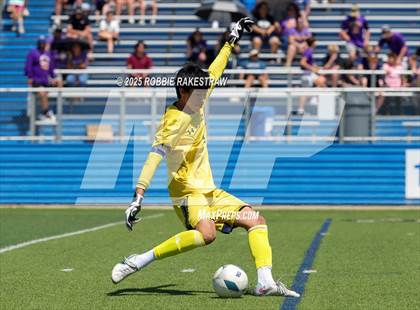 Thumbnail 3 in Liberty Hill vs. Highland Park (UL 5A Soccer Division II Final) photogallery.