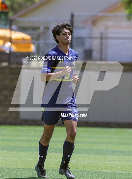 Thumbnail 2 in Liberty Hill vs. Highland Park (UL 5A Soccer Division II Final) photogallery.