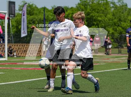 Thumbnail 1 in Liberty Hill vs. Highland Park (UL 5A Soccer Division II Final) photogallery.