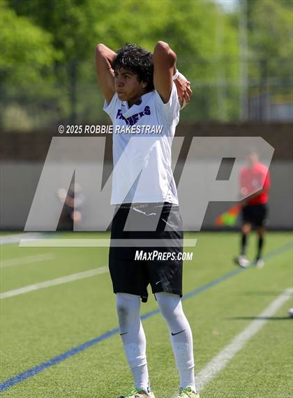 Thumbnail 3 in Liberty Hill vs. Highland Park (UL 5A Soccer Division II Final) photogallery.