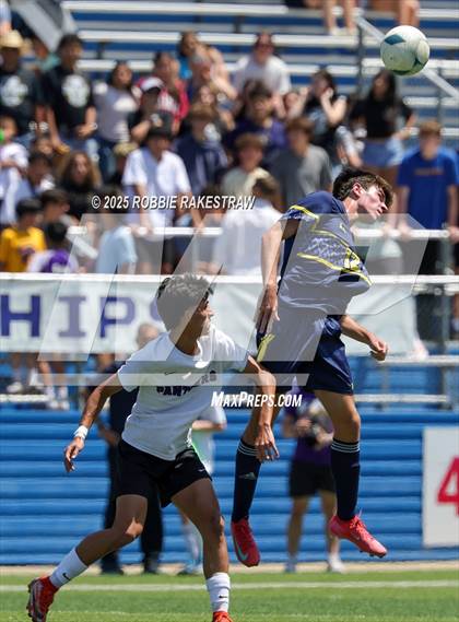 Thumbnail 2 in Liberty Hill vs. Highland Park (UL 5A Soccer Division II Final) photogallery.