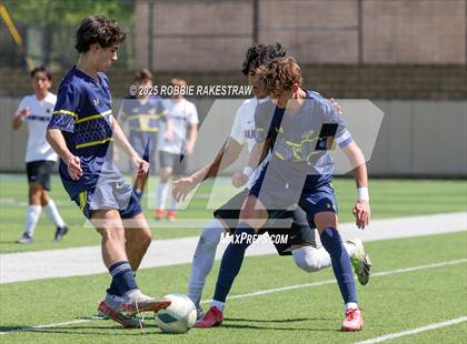 Thumbnail 3 in Liberty Hill vs. Highland Park (UL 5A Soccer Division II Final) photogallery.