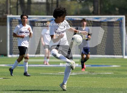 Thumbnail 2 in Liberty Hill vs. Highland Park (UL 5A Soccer Division II Final) photogallery.