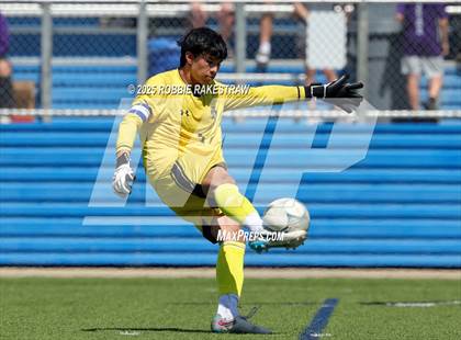 Thumbnail 3 in Liberty Hill vs. Highland Park (UL 5A Soccer Division II Final) photogallery.