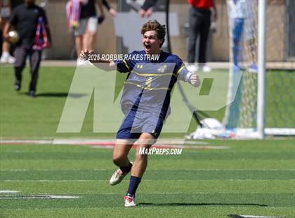 Thumbnail 3 in Liberty Hill vs. Highland Park (UL 5A Soccer Division II Final) photogallery.