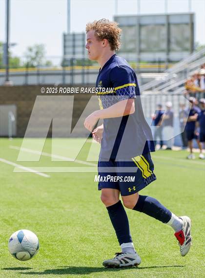 Thumbnail 1 in Liberty Hill vs. Highland Park (UL 5A Soccer Division II Final) photogallery.