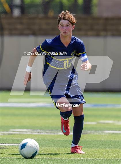 Thumbnail 1 in Liberty Hill vs. Highland Park (UL 5A Soccer Division II Final) photogallery.