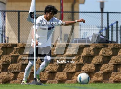 Thumbnail 3 in Liberty Hill vs. Highland Park (UL 5A Soccer Division II Final) photogallery.