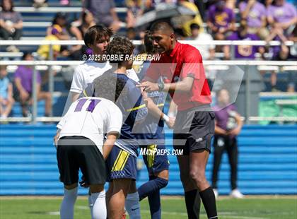 Thumbnail 1 in Liberty Hill vs. Highland Park (UL 5A Soccer Division II Final) photogallery.