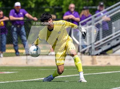 Thumbnail 3 in Liberty Hill vs. Highland Park (UL 5A Soccer Division II Final) photogallery.