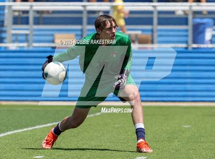 Thumbnail 2 in Liberty Hill vs. Highland Park (UL 5A Soccer Division II Final) photogallery.