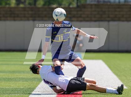Thumbnail 2 in Liberty Hill vs. Highland Park (UL 5A Soccer Division II Final) photogallery.