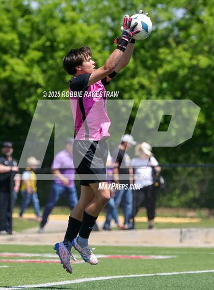 Thumbnail 2 in Liberty Hill vs. Highland Park (UL 5A Soccer Division II Final) photogallery.