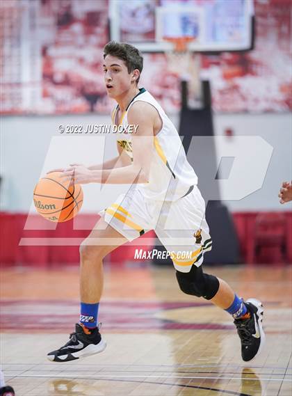 Thumbnail 2 in Eureka vs. Mineral County (NIAA Class 1A State Boys Quarterfinal) photogallery.