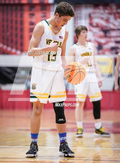 Thumbnail 3 in Eureka vs. Mineral County (NIAA Class 1A State Boys Quarterfinal) photogallery.