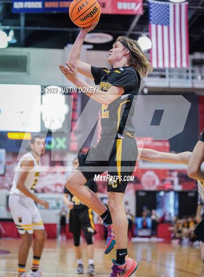 Thumbnail 1 in Eureka vs. Mineral County (NIAA Class 1A State Boys Quarterfinal) photogallery.