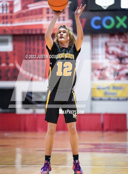 Thumbnail 2 in Eureka vs. Mineral County (NIAA Class 1A State Boys Quarterfinal) photogallery.