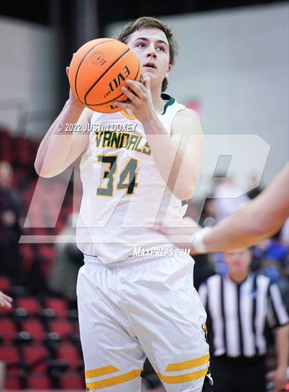Thumbnail 3 in Eureka vs. Mineral County (NIAA Class 1A State Boys Quarterfinal) photogallery.