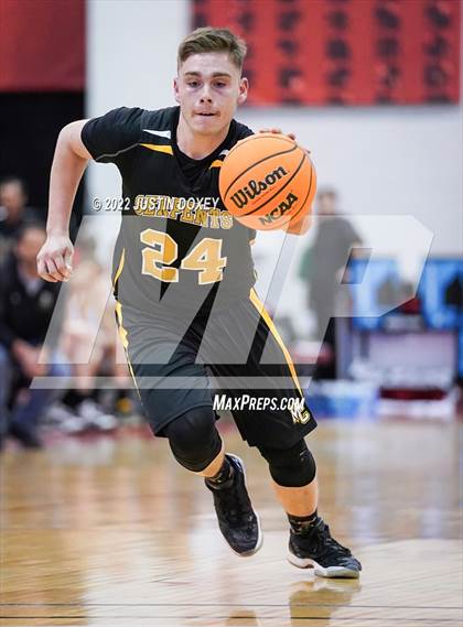 Thumbnail 1 in Eureka vs. Mineral County (NIAA Class 1A State Boys Quarterfinal) photogallery.