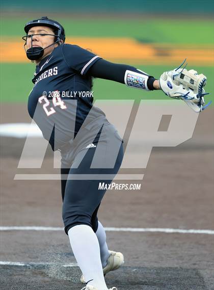 Thumbnail 1 in Grand Saline vs Winnsboro photogallery.