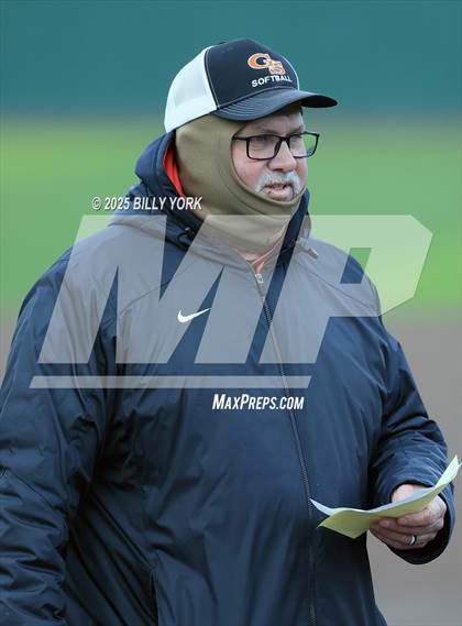 Thumbnail 1 in Grand Saline vs Winnsboro photogallery.
