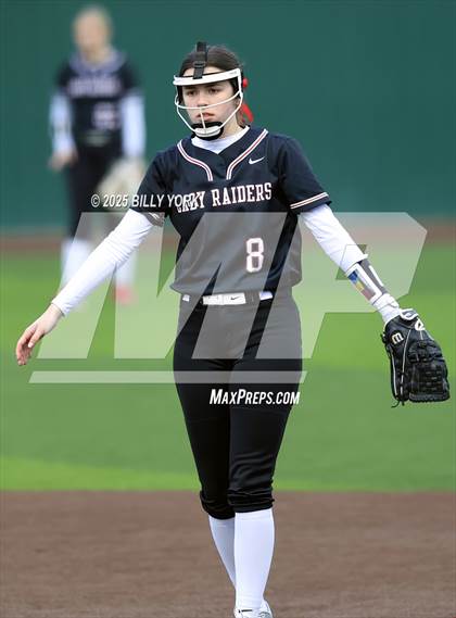 Thumbnail 3 in Grand Saline vs Winnsboro photogallery.