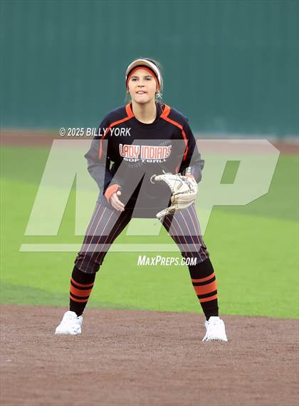 Thumbnail 1 in Grand Saline vs Winnsboro photogallery.