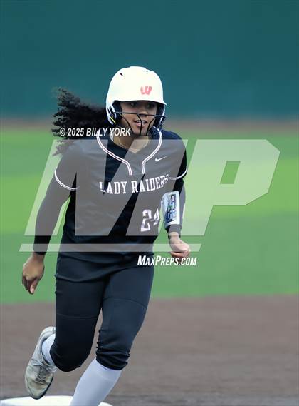 Thumbnail 1 in Grand Saline vs Winnsboro photogallery.
