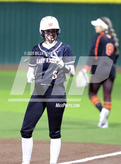 Thumbnail 2 in Grand Saline vs Winnsboro photogallery.