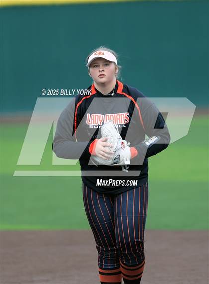 Thumbnail 2 in Grand Saline vs Winnsboro photogallery.