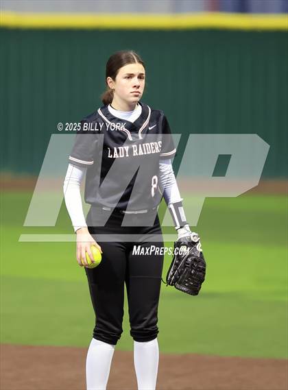 Thumbnail 3 in Grand Saline vs Winnsboro photogallery.